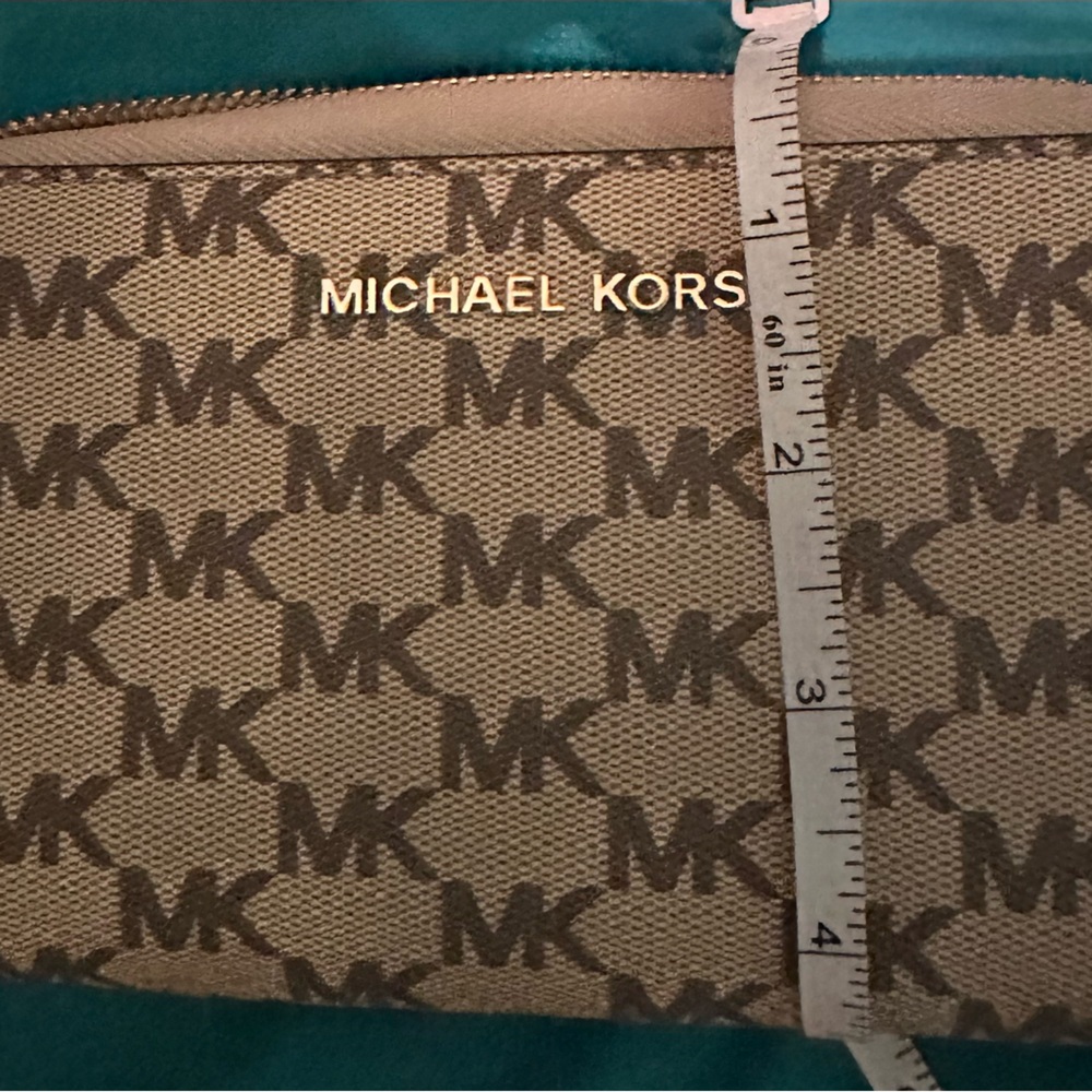 Michael kors tan mk Michael kors tan wallet